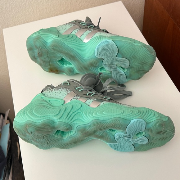Adidas Kids' Sneakers in Mint and Gray - Picture 7 of 9